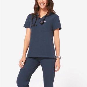 Figs scrub top Catarina size small dark harbor